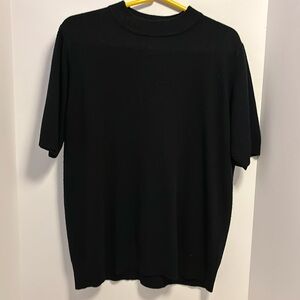REQUIREMENTS BRAND…BLACK MOCK TURTLENECK SHORT SLEEVE SWEATER SIZE LARGE